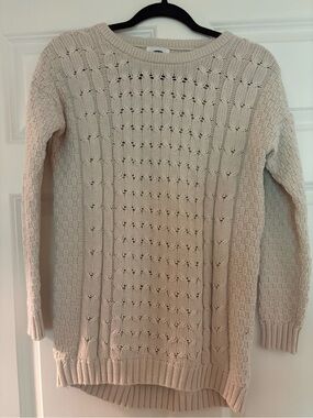 Old Navy Cream Cable-Knit Crewneck Sweater